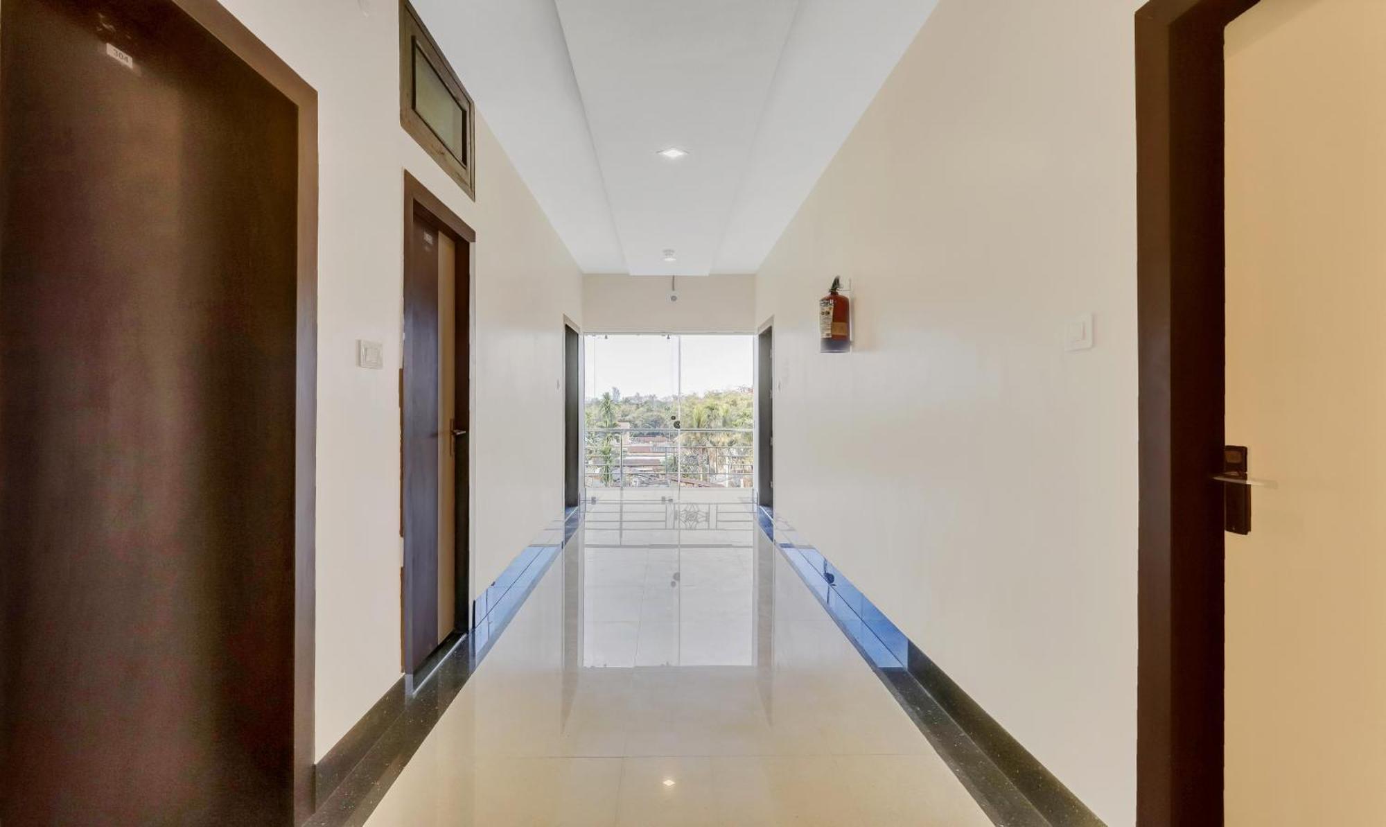 Treebo Hotel Mobi Vip Airport Guwahati Dış mekan fotoğraf